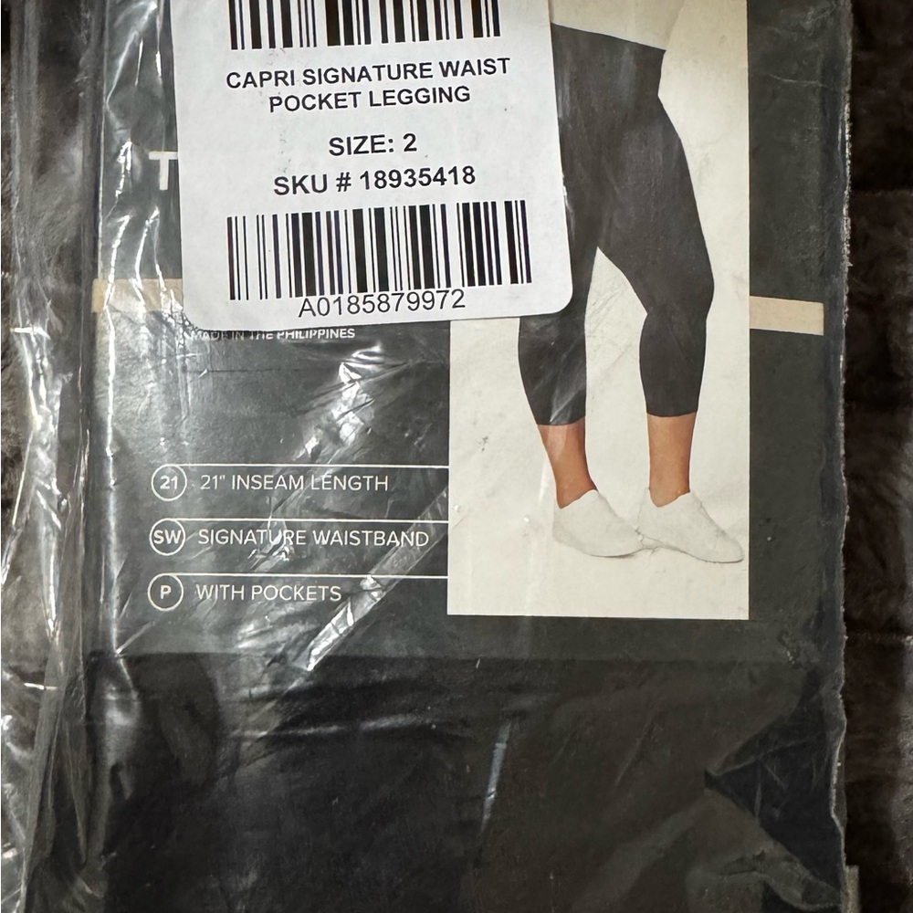 Torrid Black Capri Leggings with Pockets